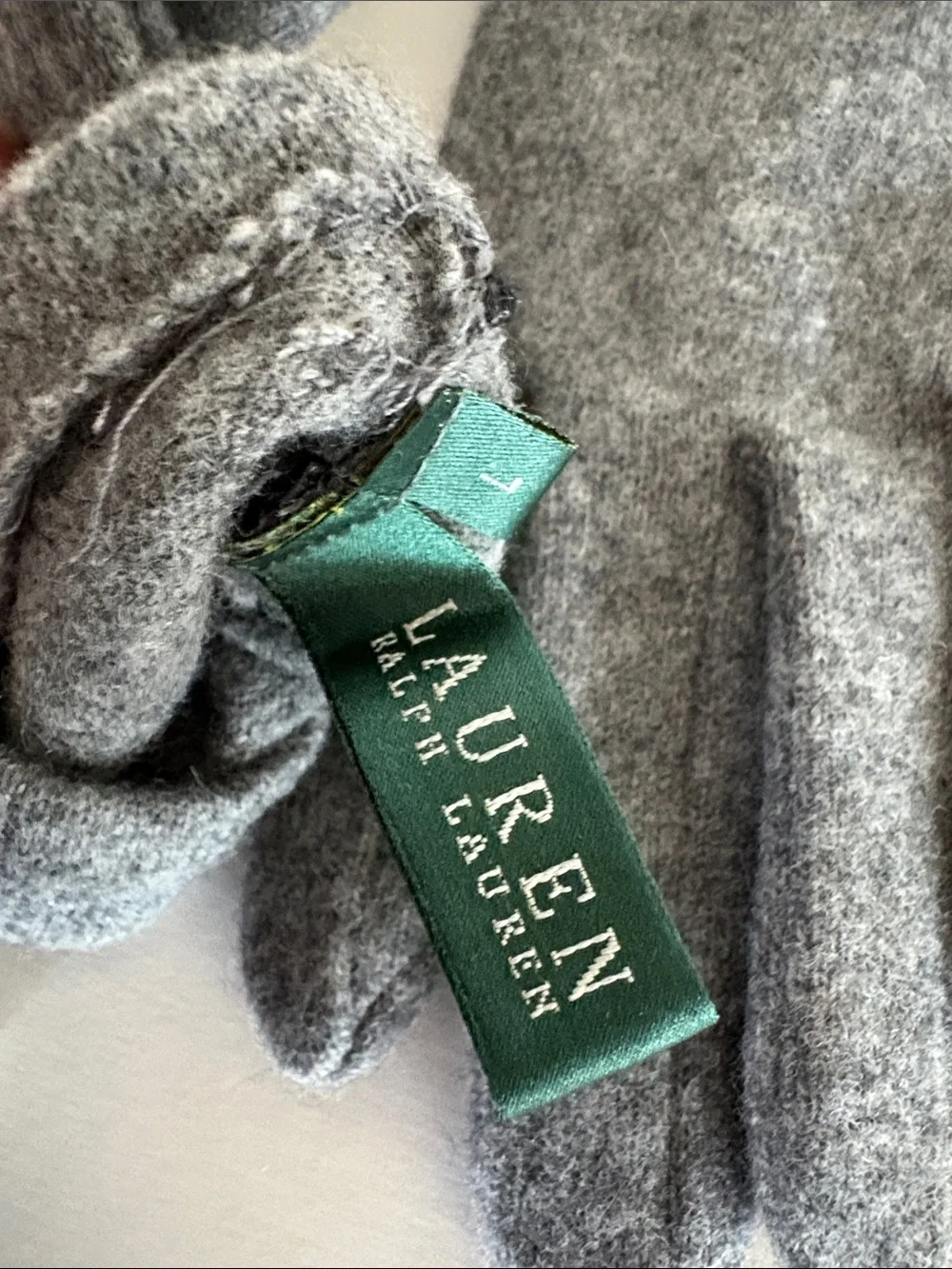 Ralph Lauren woman’s wool/Cashmere blend gloves Size Large